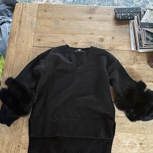 Saks Fifth Avenue Black V-Neck Sweater with Fur Trim